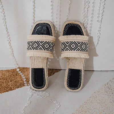 Comporto Sandals